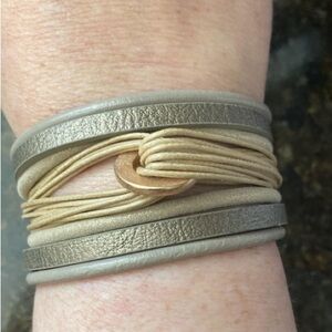 SAACHI Multi Strand, Gold Tone, Vegan Magnetic Bracelet